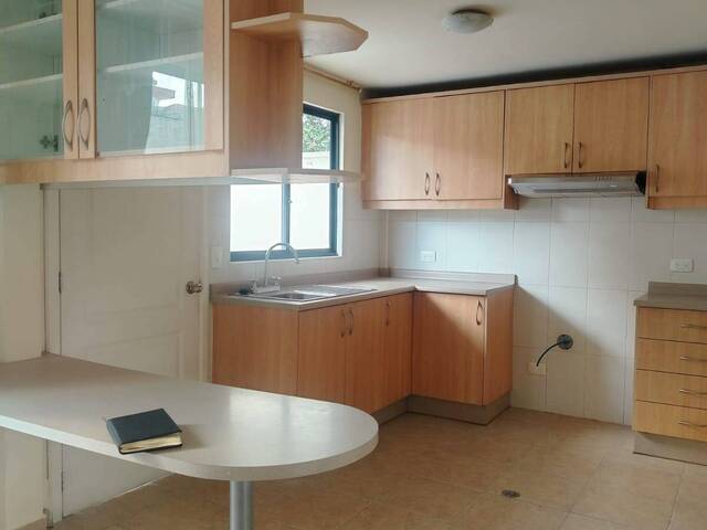 Casa para Alquiler en Quito - 2