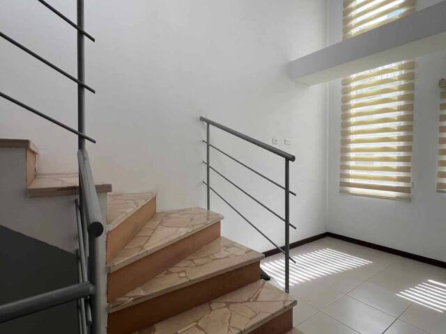 #CS0010 - Casa para Alquiler en Quito - P - 2