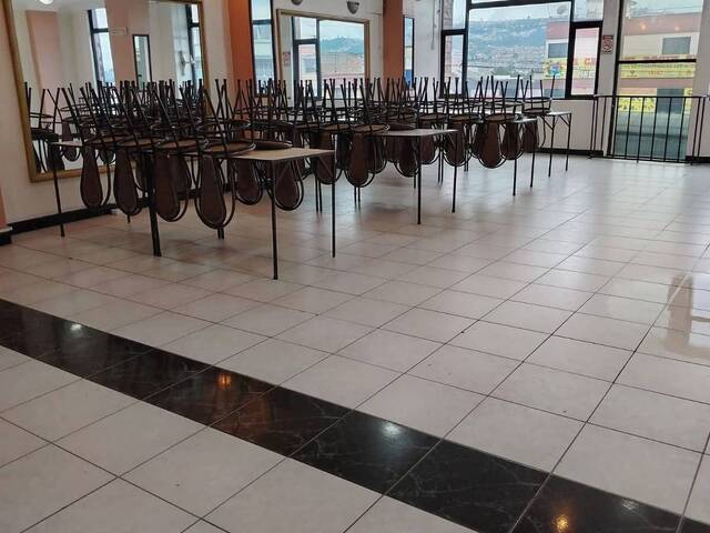 Piso Comercial para Alquiler en Quito - 2